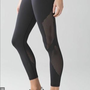 Lululemon Enlighten! XS fits a 4